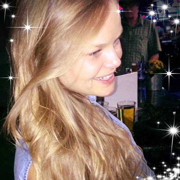 Meet your Posher, Taylor rae - Picture 1 of 1